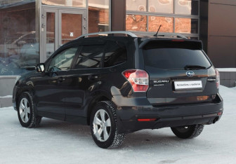 Подержанный автомобиль Subaru Forester Suv 2013 года (7 фото)