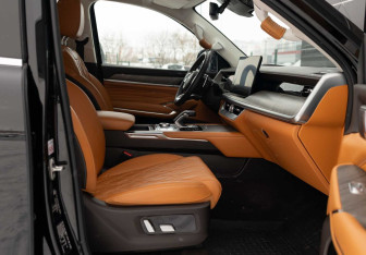 Подержанный автомобиль Tank 500 2023 года (25 фото)