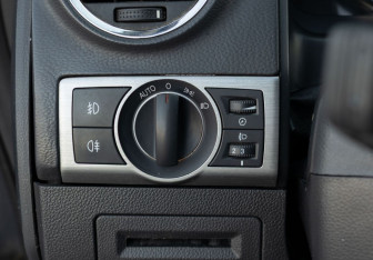 Подержанный автомобиль Opel Antara 2008 года (17 фото)