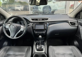 Подержанный автомобиль Nissan Qashqai 2014 года (12 фото)