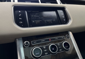 Подержанный автомобиль Land Rover Range Rover Sport 2016 года (15 фото)