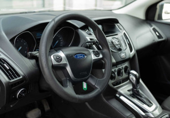 Подержанный автомобиль Ford Focus Wagon 2012 года (11 фото)