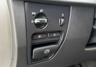 Подержанный автомобиль Volvo XC90 2007 года (22 фото)