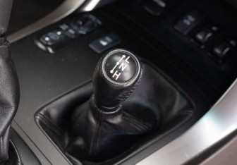 Подержанный автомобиль Toyota Land Cruiser Prado 2008 года (17 фото)