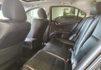 Подержанный автомобиль Honda Accord Sedan 2008 года (14 фото)