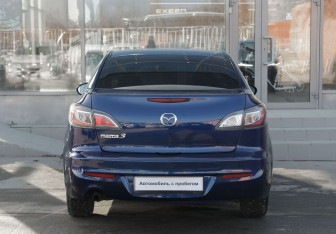 Подержанный автомобиль Mazda 3 Sedan 2013 года (6 фото)