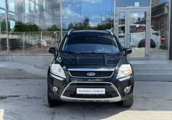 Подержанный автомобиль Ford Kuga 2012 года (3 фото)