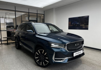 Подержанный автомобиль Geely Monjaro 2023 года (3 фото)