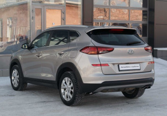 Подержанный автомобиль Hyundai Tucson 2019 года (7 фото)