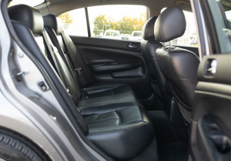 Подержанный автомобиль Infiniti G Sedan 2008 года (22 фото)