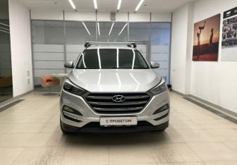 Подержанный автомобиль Hyundai Tucson 2016 года (2 фото)