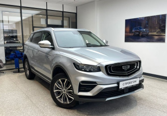 Подержанный автомобиль Geely Atlas Pro 2022 года (4 фото)