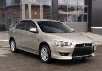 Подержанный автомобиль Mitsubishi Lancer Sedan 2007 года (3 фото)