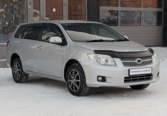 Подержанный автомобиль Toyota Corolla Wagon 2007 года (3 фото)
