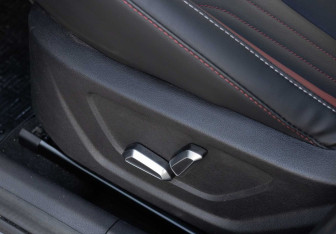 Подержанный автомобиль Geely Coolray 2024 года (19 фото)