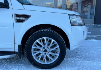 Подержанный автомобиль Land Rover Freelander 2014 года (9 фото)