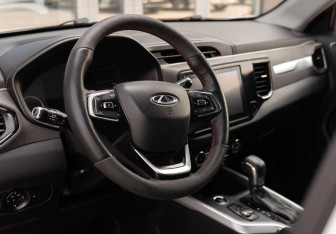 Подержанный автомобиль Chery Tiggo 4 2019 года (11 фото)