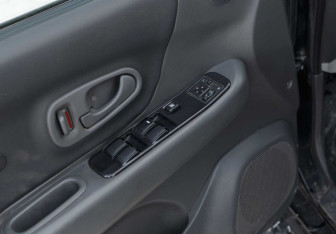 Подержанный автомобиль Mitsubishi Pajero Sport 2007 года (16 фото)