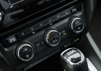 Подержанный автомобиль Skoda Octavia Wagon 2013 года (15 фото)