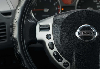 Подержанный автомобиль Nissan X-Trail 2007 года (12 фото)