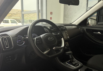 Подержанный автомобиль Hyundai Creta 2021 года (7 фото)
