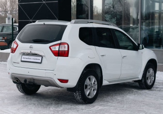 Подержанный автомобиль Nissan Terrano 2019 года (5 фото)