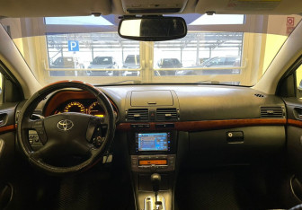Подержанный автомобиль Toyota Avensis Sedan 2007 года (11 фото)