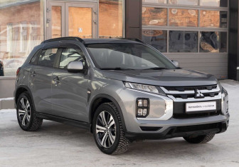 Подержанный автомобиль Mitsubishi ASX 2021 года (3 фото)