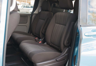 Подержанный автомобиль Honda Freed 2017 года (20 фото)