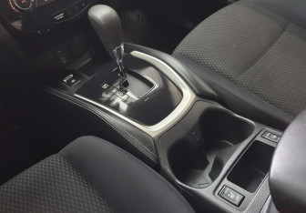 Подержанный автомобиль Nissan Qashqai 2015 года (10 фото)