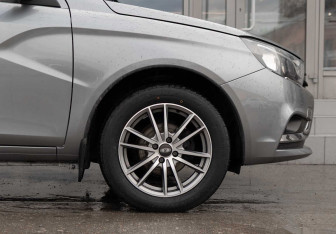 Подержанный автомобиль LADA (ВАЗ) Vesta Sedan 2020 года (9 фото)