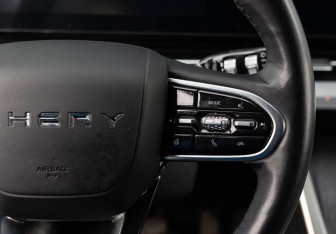 Подержанный автомобиль Omoda C5 2022 года (12 фото)