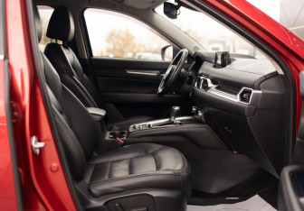 Подержанный автомобиль Mazda CX-5 2018 года (21 фото)