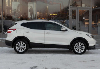Подержанный автомобиль Nissan Qashqai 2018 года (4 фото)