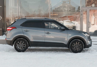 Подержанный автомобиль Hyundai Creta 2020 года (4 фото)