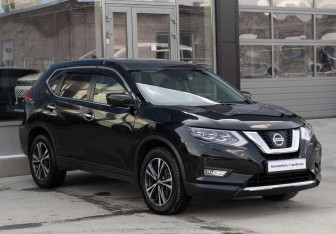 Подержанный автомобиль Nissan X-Trail 2019 года (3 фото)