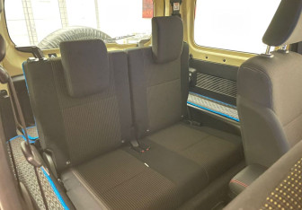 Подержанный автомобиль Suzuki Jimny 2020 года (10 фото)