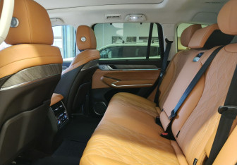 Подержанный автомобиль Tank 500 2024 года (14 фото)