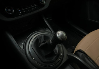 Подержанный автомобиль Kia Sportage 2012 года (12 фото)