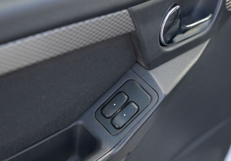 Подержанный автомобиль Opel Meriva 2008 года (13 фото)