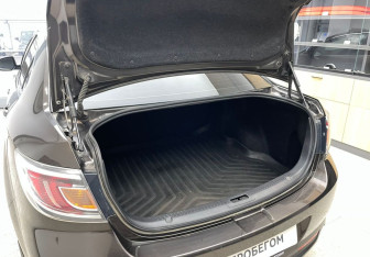 Подержанный автомобиль Mazda 6 Sedan 2011 года (8 фото)