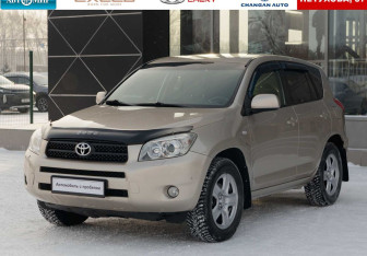 Подержанный автомобиль Toyota RAV4 2007 года (1 фото)