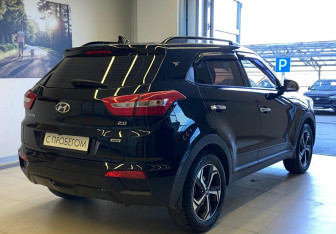Подержанный автомобиль Hyundai Creta 2019 года (4 фото)