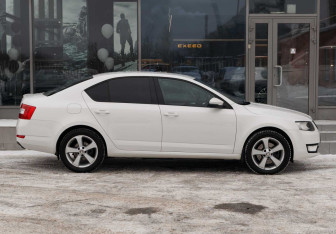 Подержанный автомобиль Skoda Octavia Wagon 2013 года (4 фото)