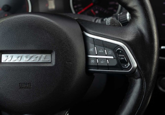 Подержанный автомобиль Haval F7 2019 года (12 фото)