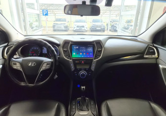 Подержанный автомобиль Hyundai Santa Fe 2015 года (8 фото)