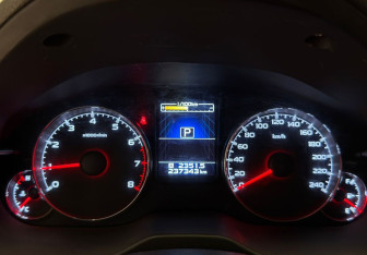 Подержанный автомобиль Subaru Outback Wagon 2013 года (13 фото)