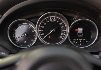 Подержанный автомобиль Mazda CX-5 2021 года (13 фото)