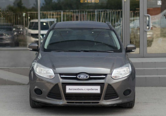 Подержанный автомобиль Ford Focus Wagon 2012 года (2 фото)