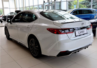 Новый Toyota Camry Sedan 2026 (5 фото)